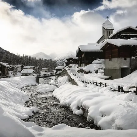 Nest- Und Bietschhorn