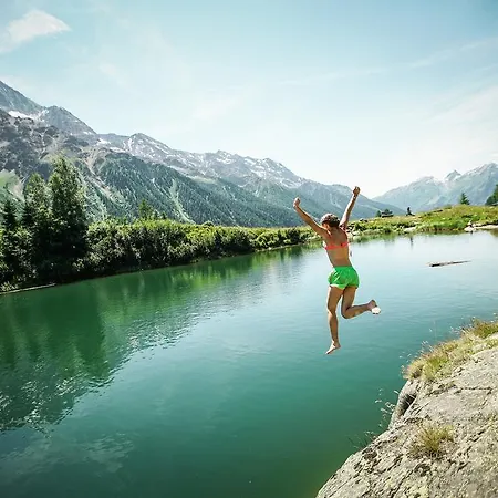 Nest- Und Bietschhorn Mini-hôtel Blatten (Lotschen)