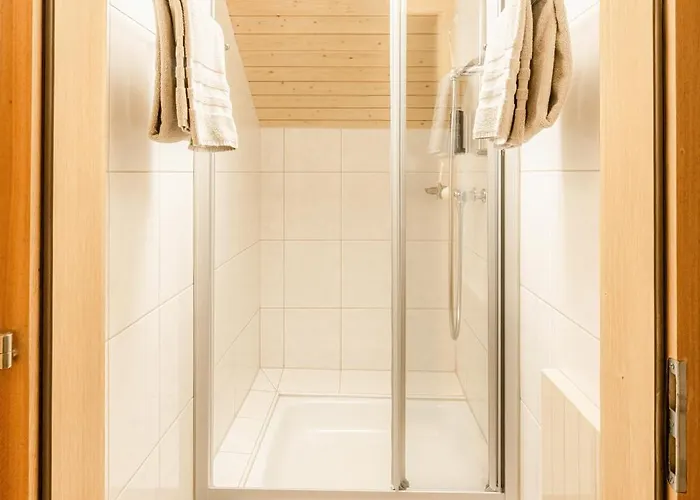 Nest- Und Bietschhorn Han/Misafirhane 3*