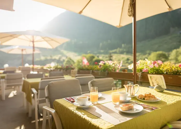 Han/Misafirhane Nest- Und Bietschhorn 3*