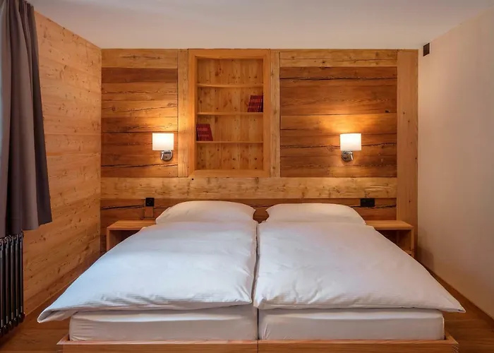 Nest- Und Bietschhorn Han/Misafirhane 3*