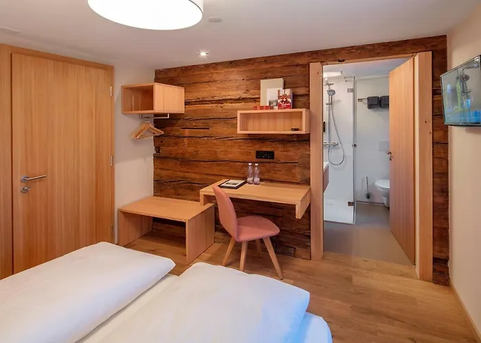 Han/Misafirhane Nest- Und Bietschhorn