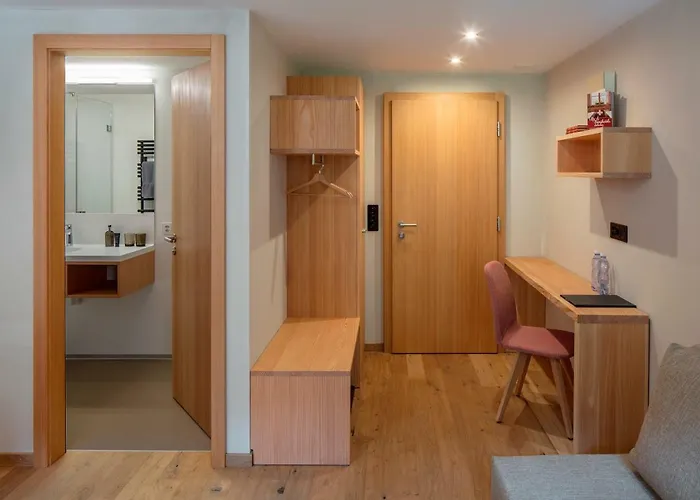 Han/Misafirhane Nest- Und Bietschhorn Blatten (Lotschen)