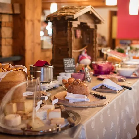 宾馆 Nest- Und Bietschhorn 布拉腾