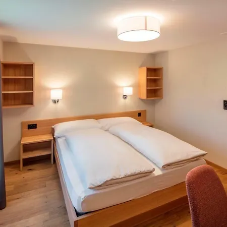 Nest- Und Bietschhorn 宾馆 布拉腾